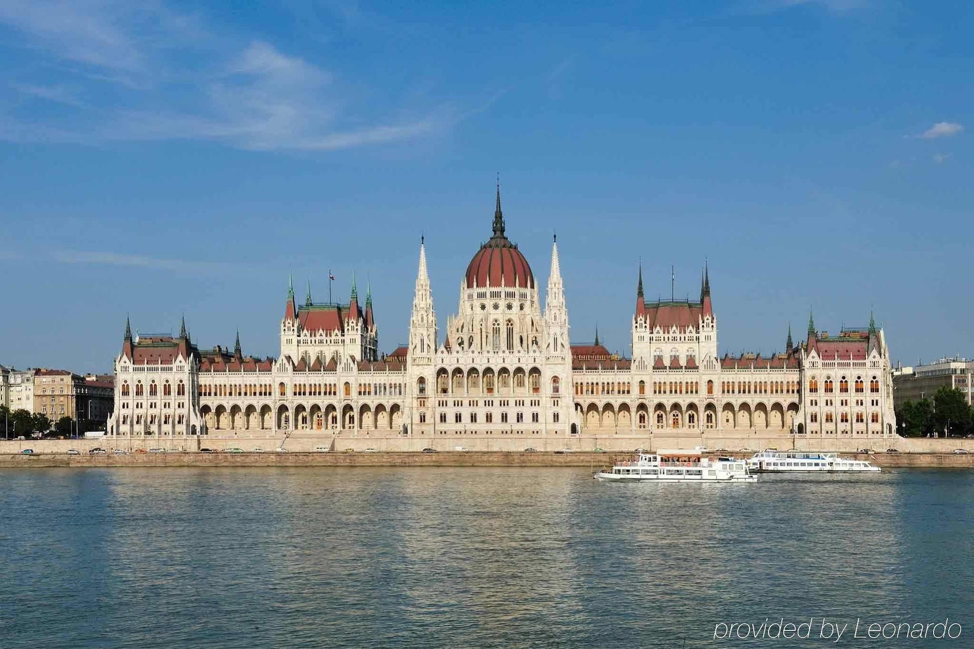 Ibis Budapest City Exterior photo